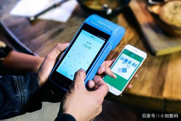 发展朋友剪接小视频卖号违法吗?